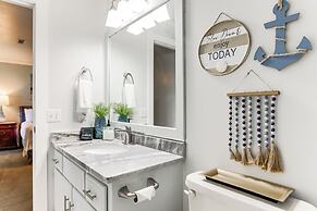 Beautiful War Eagle Cove Home: Walk to Beaver Lake