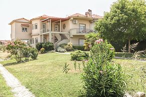 Meteora's Secret Garden House 2