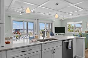 Sunrise Sound Cottage 3 Bedroom Home by RedAwning