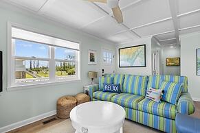 Sunrise Sound Cottage 3 Bedroom Home by RedAwning