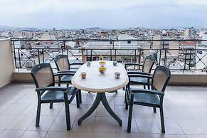 Koridalos Terrace Apt w Spectacular View