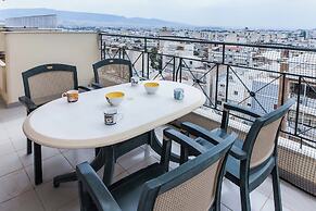 Koridalos Terrace Apt w Spectacular View
