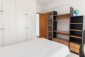 Koridalos Terrace Apt w Spectacular View