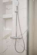 Designer flat 3BR & Mini Golf