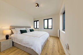 Designer flat 3BR & Mini Golf