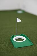 Designer flat 3BR & Mini Golf