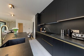 Designer flat 3BR & Mini Golf