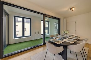 Designer flat 3BR & Mini Golf