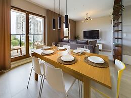 Starowiejska With Parking by Renters