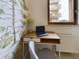 Starowiejska With Parking by Renters