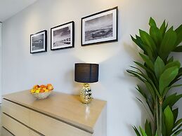 Starowiejska With Parking by Renters