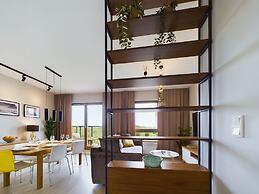 Starowiejska With Parking by Renters