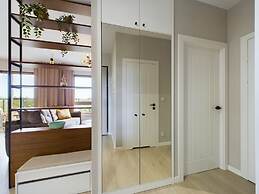 Starowiejska With Parking by Renters