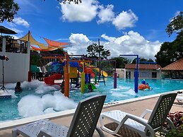 Los Lirios Hotel