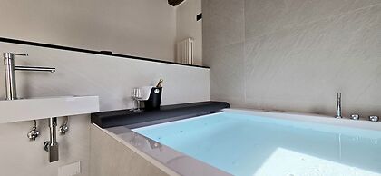 Secret Garden Suite- Bluchalet