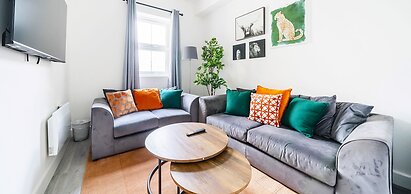 Modern Town Center Apartments Aldershot
