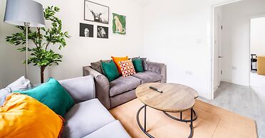 Modern Town Center Apartments Aldershot