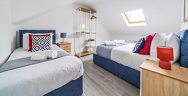 Modern Town Center Apartments Aldershot