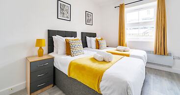 Modern Town Center Apartments Aldershot