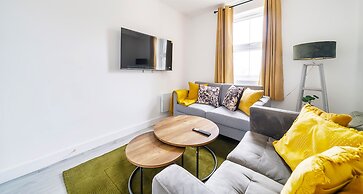 Modern Town Center Apartments Aldershot