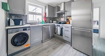 Modern Town Center Apartments Aldershot