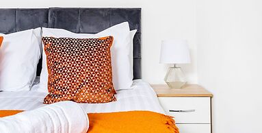 Modern Town Center Apartments Aldershot