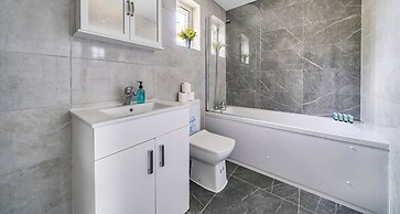 Modern Town Center Apartments Aldershot