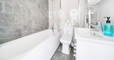 Modern Town Center Apartments Aldershot