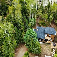 De la Montagne-spa- PET Friendly- Ski in Ski out