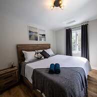 De la Montagne-spa- PET Friendly- Ski in Ski out