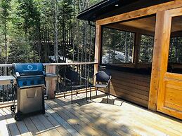 Le Grand Duc- SPA Sauna- Bord Rivi re Noire