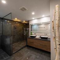 Le St-c me- Spa-piscine- Billard - Ski Val St-c me