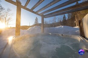 Le St-c me- Spa-piscine- Billard - Ski Val St-c me