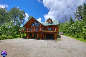 Le St-c me- Spa-piscine- Billard - Ski Val St-c me