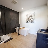 Sommet- Pet Friendly- Spa- SKI IN SKI OUT St-c me