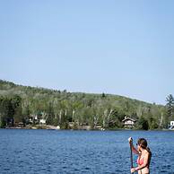 Le Rocher Spa Lac Par Paddleboard