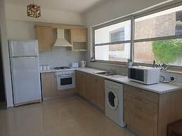 Charming 1-bed Garden Apartment in Tatlisu