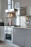 5 Mins Walk Monte Carlo Casino Seaview