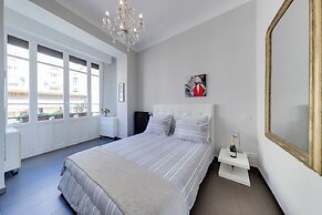 5 Mins Walk Monte Carlo Casino Seaview