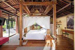 Sumba Lodge