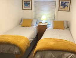 Cosy Sea View Skye Cottage for 6