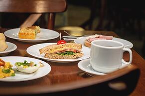 HOTEL ÉVORA By Rede Sagres