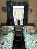 Tattershall Lakes Pet Friendly Hot Tub Breaks