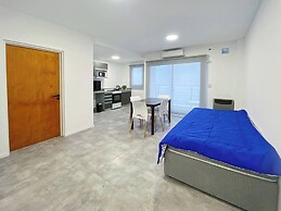 Modern Almagro Apartment for 4 Guests With Balcony and Full Amenities