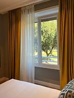 DOMUS 213 Guest House