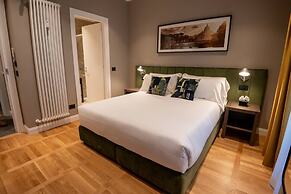 DOMUS 213 Guest House