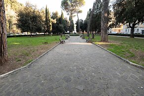 DOMUS 213 Guest House