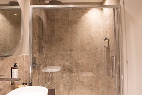 DOMUS 213 Guest House