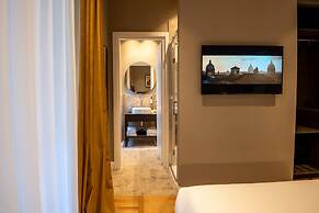 DOMUS 213 Guest House