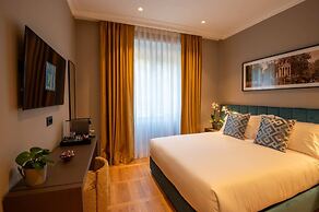 DOMUS 213 Guest House